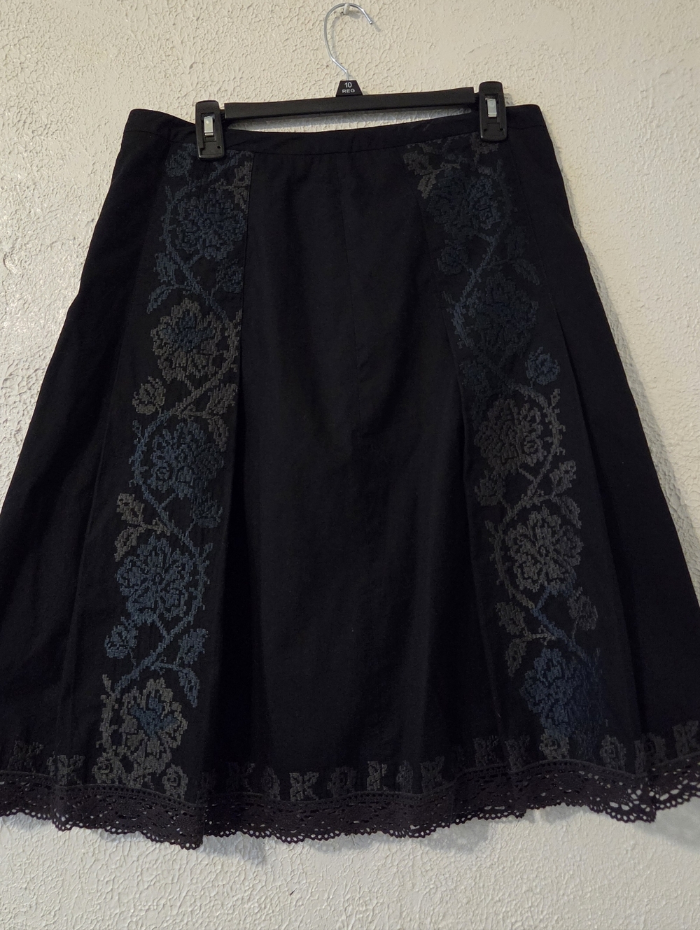 Vintage Ann Taylor LOFT Black A-Line Skirt with Blue & Gray Floral Lace Panels